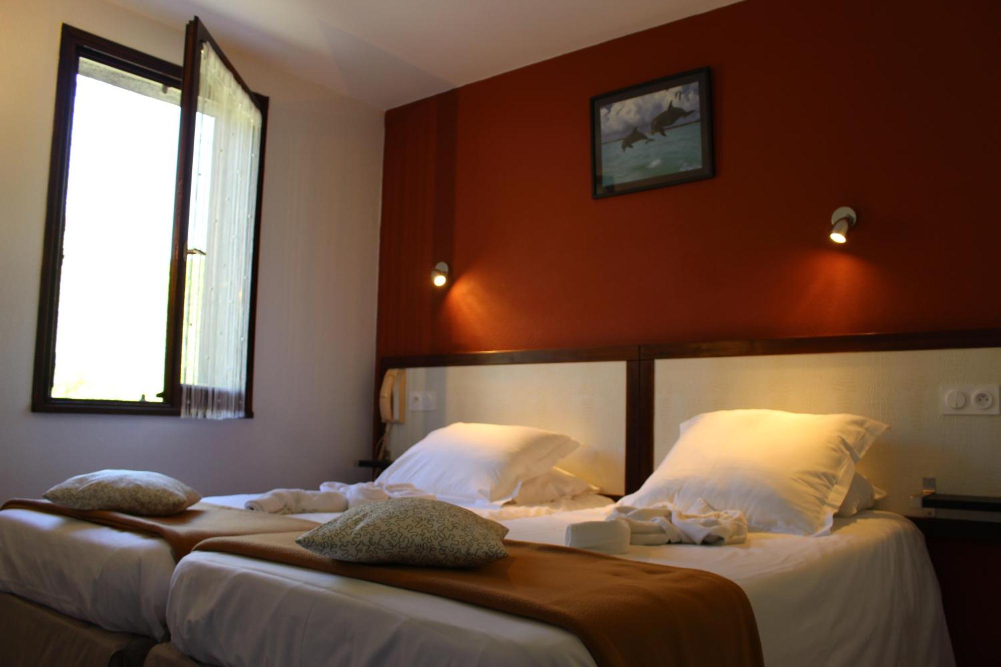 Hotel Les Gabarres Tour-de-Faure Pokoj fotografie