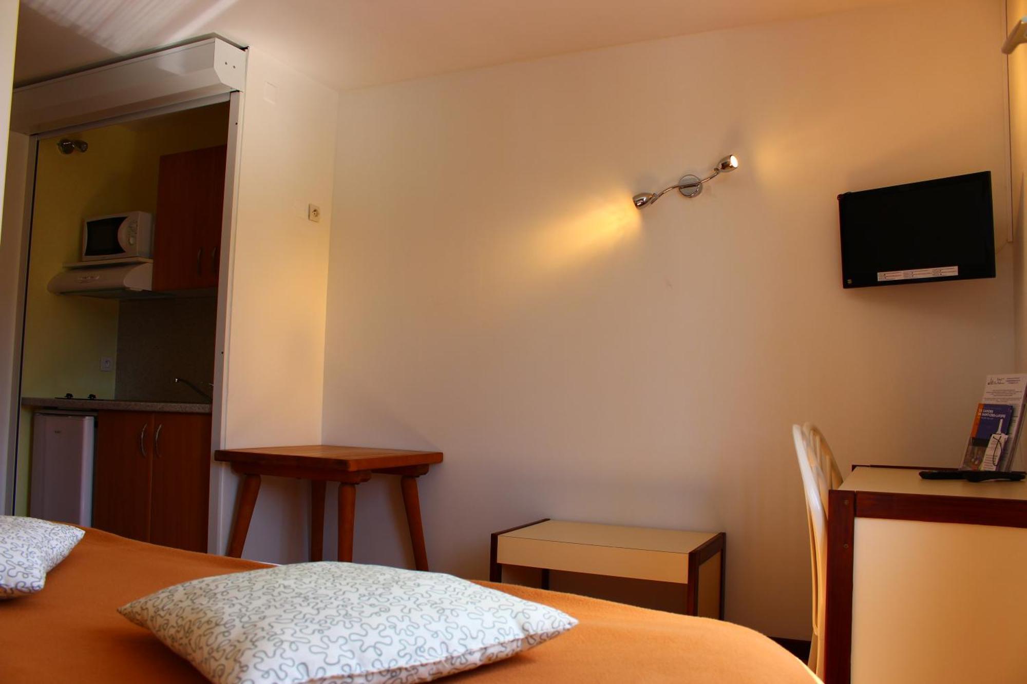 Hotel Les Gabarres Tour-de-Faure Pokoj fotografie