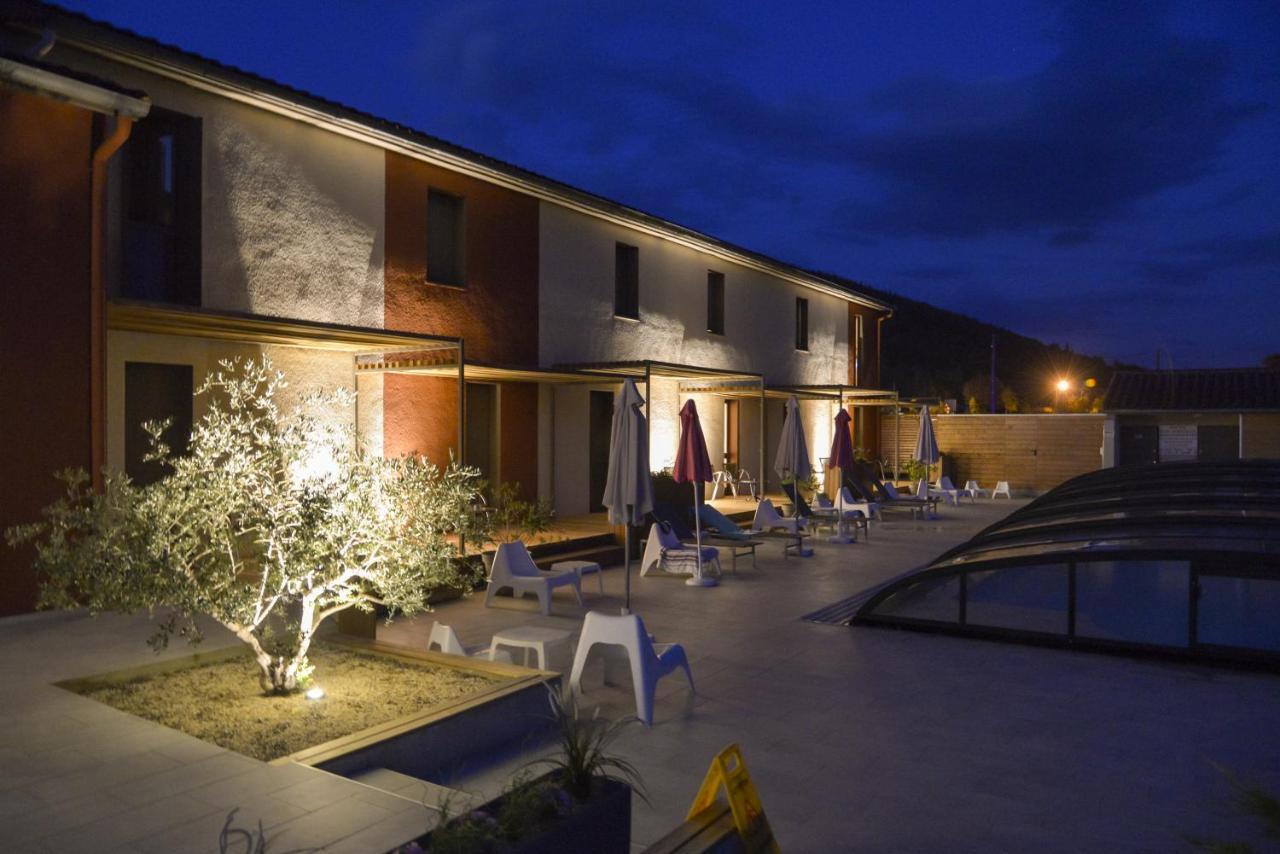Hotel Les Gabarres Tour-de-Faure Exteriér fotografie